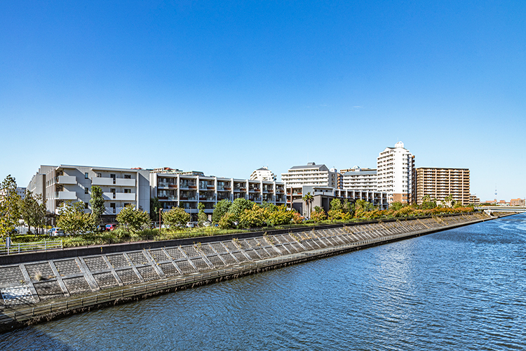 外観南東面｜ザ・パークハウス新浦安マリンヴィラ